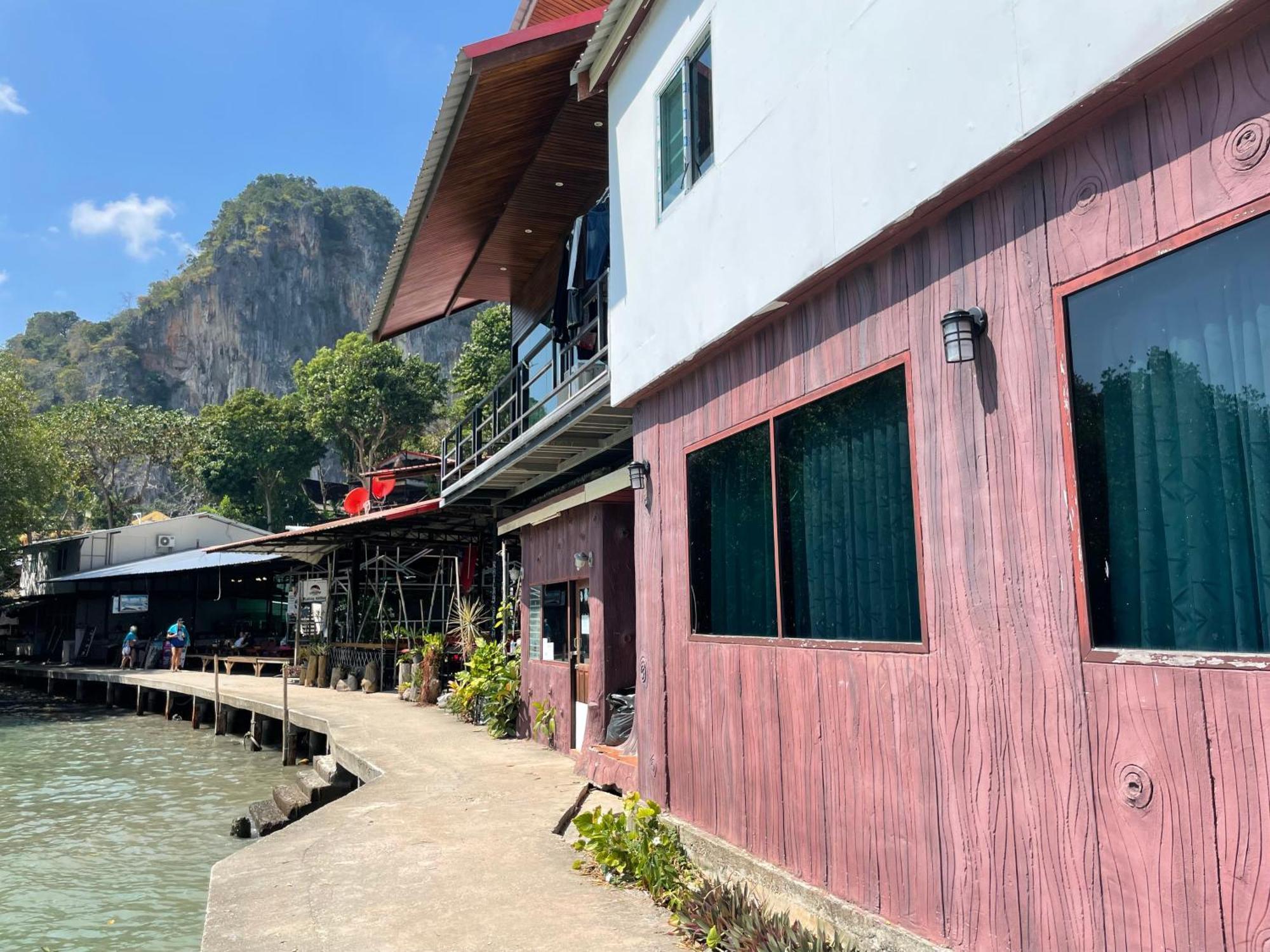 Social Quarters Blanco - Youth Hostel 18 To 35 Only 莱利海滩 外观 照片